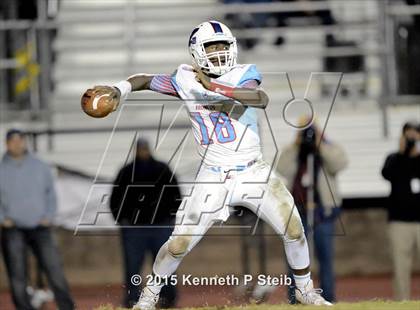 Thumbnail 2 in Dutchtown vs. Zachary (LHSAA Class 5A 2nd Round) photogallery.