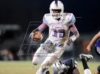 Thumbnail 3 in Dutchtown vs. Zachary (LHSAA Class 5A 2nd Round) photogallery.