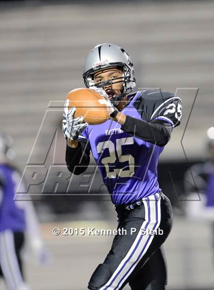 Thumbnail 2 in Dutchtown vs. Zachary (LHSAA Class 5A 2nd Round) photogallery.