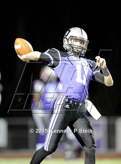 Thumbnail 3 in Dutchtown vs. Zachary (LHSAA Class 5A 2nd Round) photogallery.