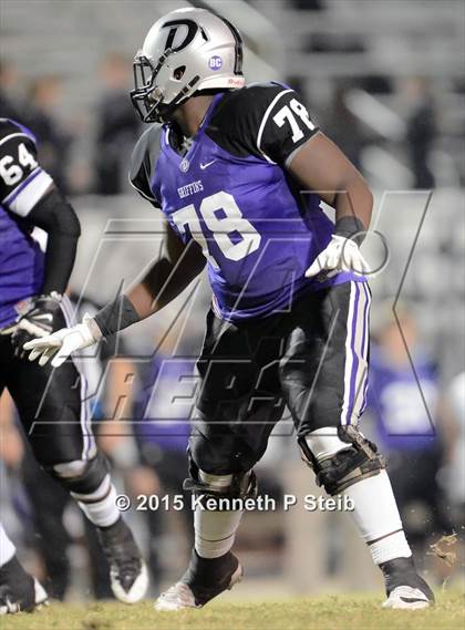 Thumbnail 2 in Dutchtown vs. Zachary (LHSAA Class 5A 2nd Round) photogallery.
