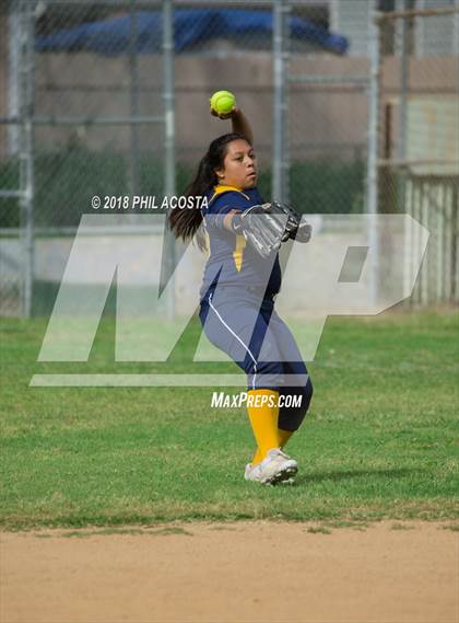 Thumbnail 3 in Eagle Rock vs Wilson photogallery.
