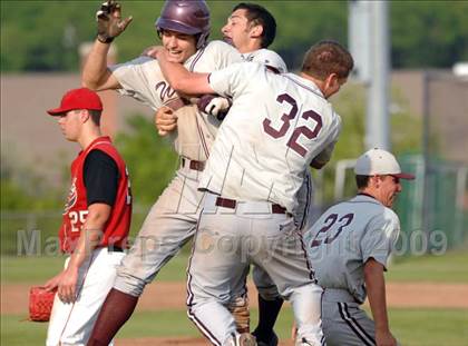 Thumbnail 1 in Masuk @ Bethel (SWC Quarterfinal) photogallery.