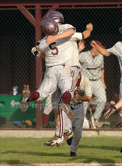 Thumbnail 1 in Masuk @ Bethel (SWC Quarterfinal) photogallery.
