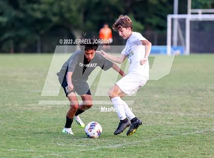 Thumbnail 3 in Enloe @ Southeast Raleigh photogallery.