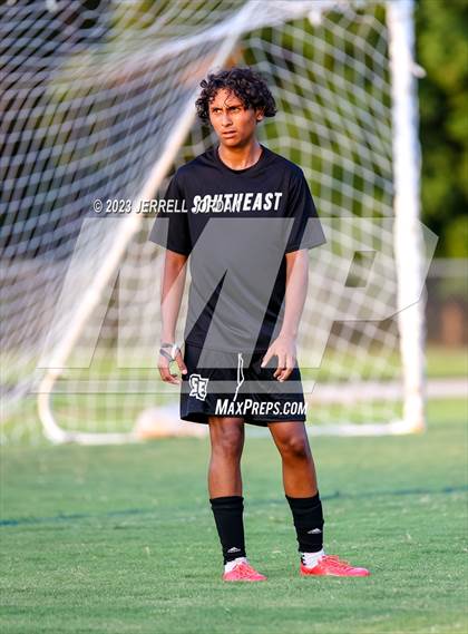 Thumbnail 1 in Enloe @ Southeast Raleigh photogallery.