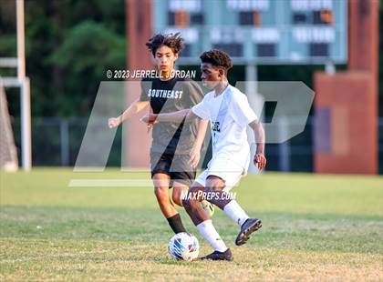 Thumbnail 1 in Enloe @ Southeast Raleigh photogallery.