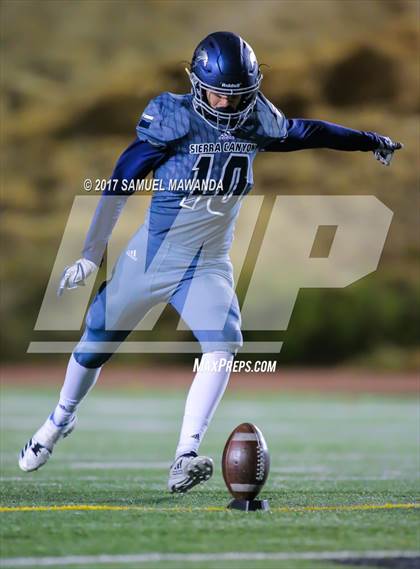 Thumbnail 1 in Sierra Canyon vs Campbell Hall photogallery.