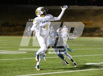 Thumbnail 2 in Sierra Canyon vs Campbell Hall photogallery.