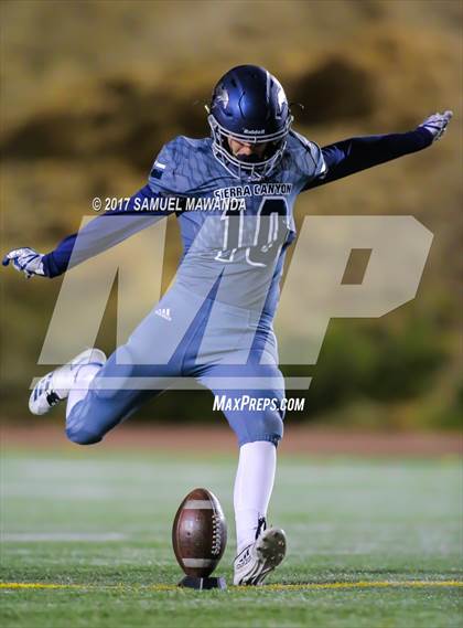 Thumbnail 2 in Sierra Canyon vs Campbell Hall photogallery.