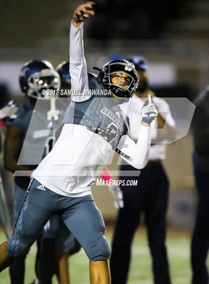 Thumbnail 1 in Sierra Canyon vs Campbell Hall photogallery.