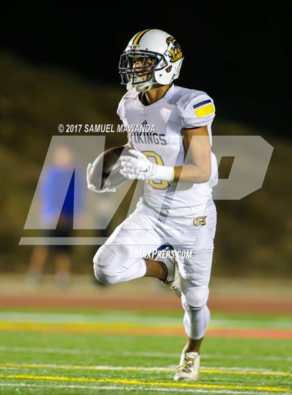 Thumbnail 3 in Sierra Canyon vs Campbell Hall photogallery.
