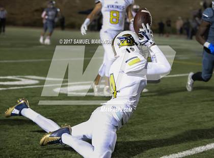 Thumbnail 2 in Sierra Canyon vs Campbell Hall photogallery.