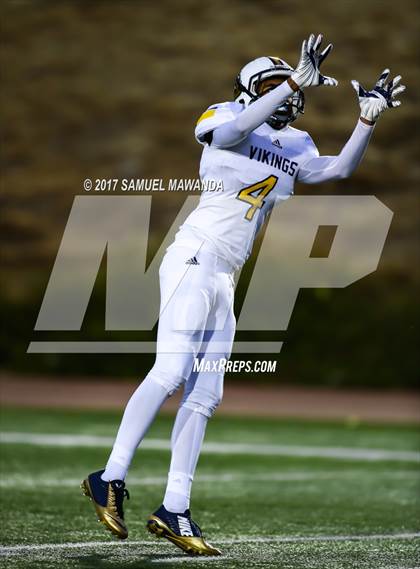 Thumbnail 3 in Sierra Canyon vs Campbell Hall photogallery.