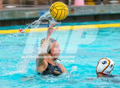 Thumbnail 1 in Foothill vs Woodrow Wilson (Bill Barnett Holiday Cup) photogallery.