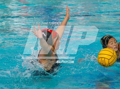 Thumbnail 1 in Foothill vs Woodrow Wilson (Bill Barnett Holiday Cup) photogallery.