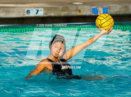 Thumbnail 3 in Foothill vs Woodrow Wilson (Bill Barnett Holiday Cup) photogallery.