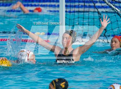 Thumbnail 3 in Foothill vs Woodrow Wilson (Bill Barnett Holiday Cup) photogallery.