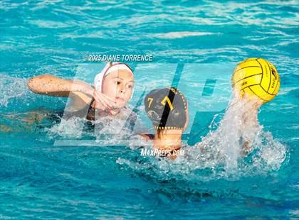 Thumbnail 2 in Foothill vs Woodrow Wilson (Bill Barnett Holiday Cup) photogallery.
