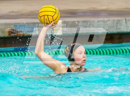 Thumbnail 2 in Foothill vs Woodrow Wilson (Bill Barnett Holiday Cup) photogallery.