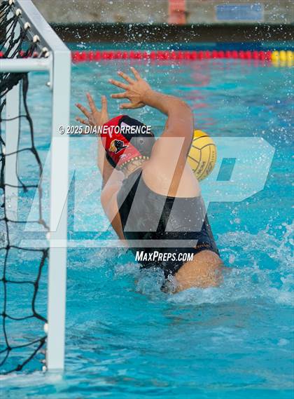Thumbnail 2 in Foothill vs Woodrow Wilson (Bill Barnett Holiday Cup) photogallery.