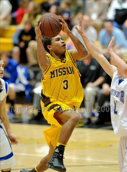 Thumbnail 3 in Mission vs. Rocklin (Common Good Classic) photogallery.