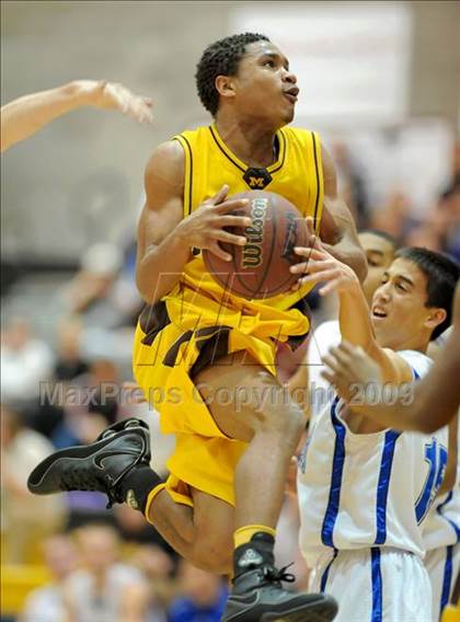 Thumbnail 3 in Mission vs. Rocklin (Common Good Classic) photogallery.