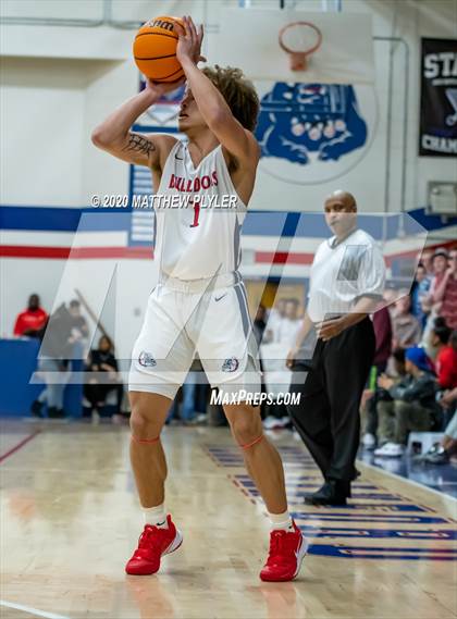 Thumbnail 2 in Village Christian Academy vs Terry Sanford (MLK Dream Jam at Terry Sanford) photogallery.