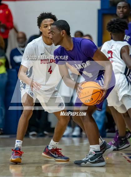 Thumbnail 1 in Village Christian Academy vs Terry Sanford (MLK Dream Jam at Terry Sanford) photogallery.