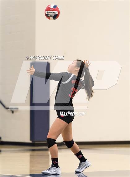Thumbnail 1 in Monte Vista vs. Oak Ridge (CIF NorCal Regional D1 Semifinal) photogallery.