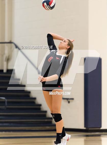 Thumbnail 2 in Monte Vista vs. Oak Ridge (CIF NorCal Regional D1 Semifinal) photogallery.