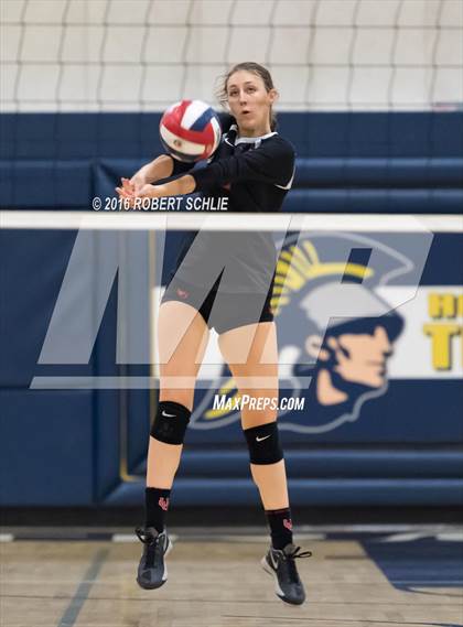 Thumbnail 2 in Monte Vista vs. Oak Ridge (CIF NorCal Regional D1 Semifinal) photogallery.