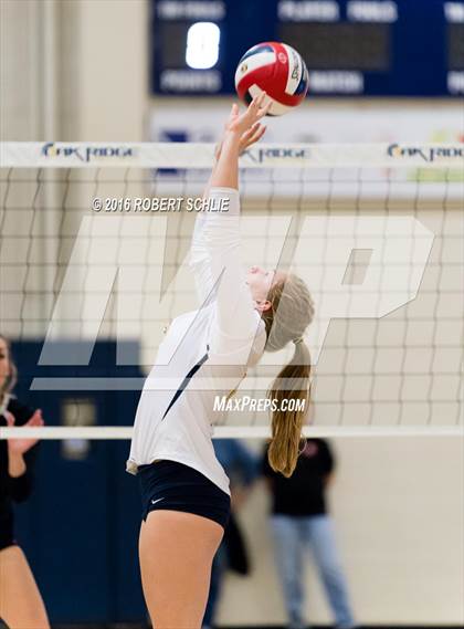 Thumbnail 2 in Monte Vista vs. Oak Ridge (CIF NorCal Regional D1 Semifinal) photogallery.