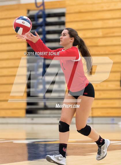 Thumbnail 3 in Monte Vista vs. Oak Ridge (CIF NorCal Regional D1 Semifinal) photogallery.