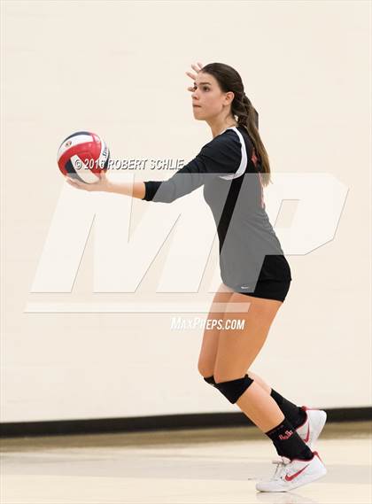 Thumbnail 1 in Monte Vista vs. Oak Ridge (CIF NorCal Regional D1 Semifinal) photogallery.
