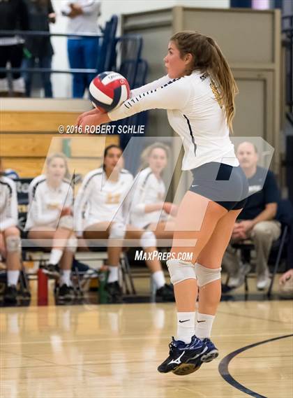 Thumbnail 2 in Monte Vista vs. Oak Ridge (CIF NorCal Regional D1 Semifinal) photogallery.