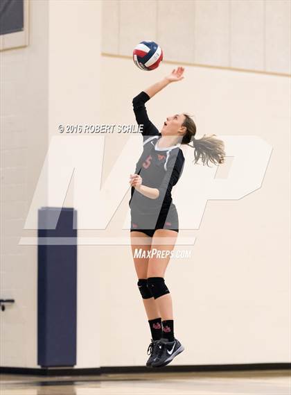 Thumbnail 3 in Monte Vista vs. Oak Ridge (CIF NorCal Regional D1 Semifinal) photogallery.
