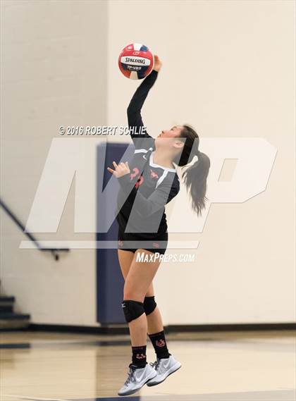 Thumbnail 3 in Monte Vista vs. Oak Ridge (CIF NorCal Regional D1 Semifinal) photogallery.