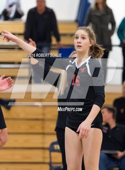 Thumbnail 3 in Monte Vista vs. Oak Ridge (CIF NorCal Regional D1 Semifinal) photogallery.