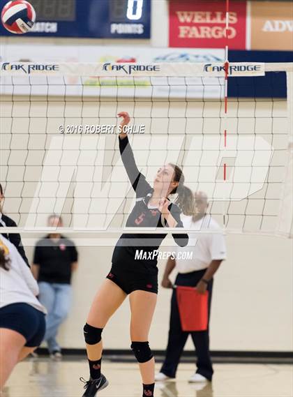 Thumbnail 1 in Monte Vista vs. Oak Ridge (CIF NorCal Regional D1 Semifinal) photogallery.