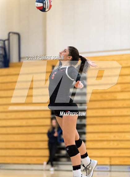 Thumbnail 2 in Monte Vista vs. Oak Ridge (CIF NorCal Regional D1 Semifinal) photogallery.