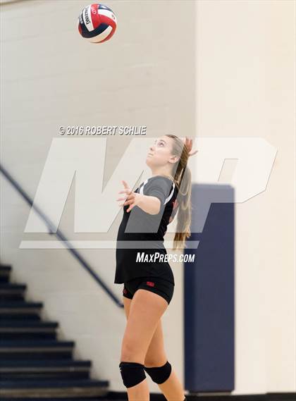 Thumbnail 1 in Monte Vista vs. Oak Ridge (CIF NorCal Regional D1 Semifinal) photogallery.