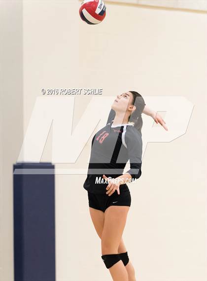 Thumbnail 2 in Monte Vista vs. Oak Ridge (CIF NorCal Regional D1 Semifinal) photogallery.
