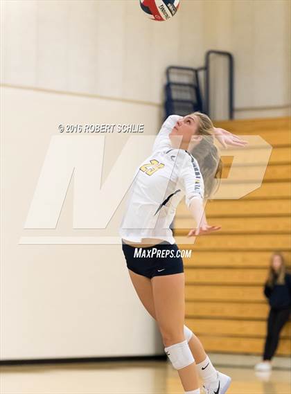 Thumbnail 3 in Monte Vista vs. Oak Ridge (CIF NorCal Regional D1 Semifinal) photogallery.
