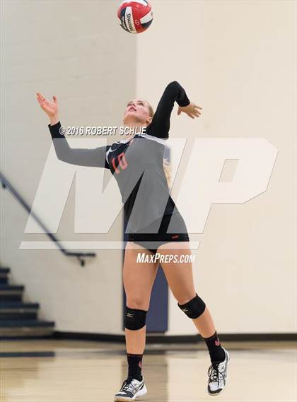 Thumbnail 1 in Monte Vista vs. Oak Ridge (CIF NorCal Regional D1 Semifinal) photogallery.