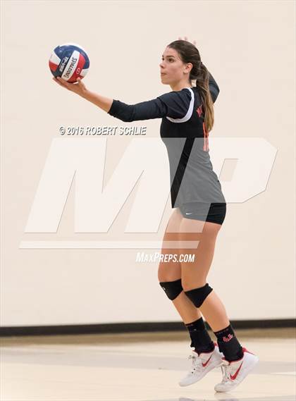 Thumbnail 1 in Monte Vista vs. Oak Ridge (CIF NorCal Regional D1 Semifinal) photogallery.