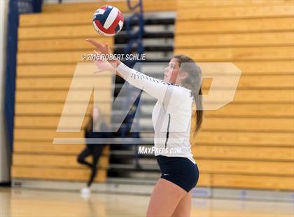 Thumbnail 3 in Monte Vista vs. Oak Ridge (CIF NorCal Regional D1 Semifinal) photogallery.
