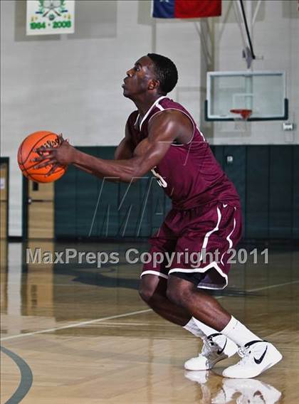 Thumbnail 1 in Chavez vs. Cinco Ranch (McDonald's Texas Invitational) photogallery.