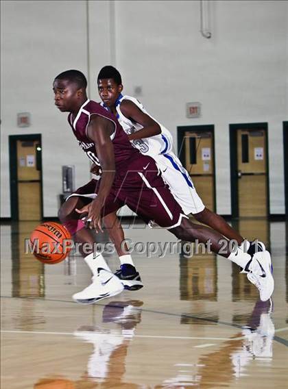 Thumbnail 3 in Chavez vs. Cinco Ranch (McDonald's Texas Invitational) photogallery.