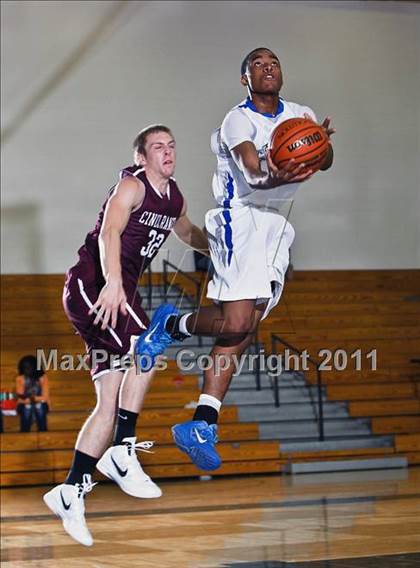 Thumbnail 1 in Chavez vs. Cinco Ranch (McDonald's Texas Invitational) photogallery.